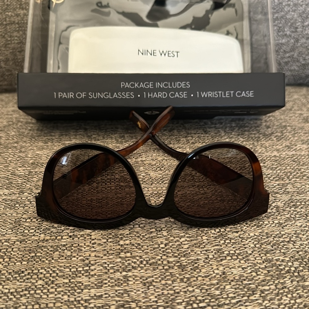 Nine West Tortoise Polarized Sunglasses NWT - Picture 6 of 13